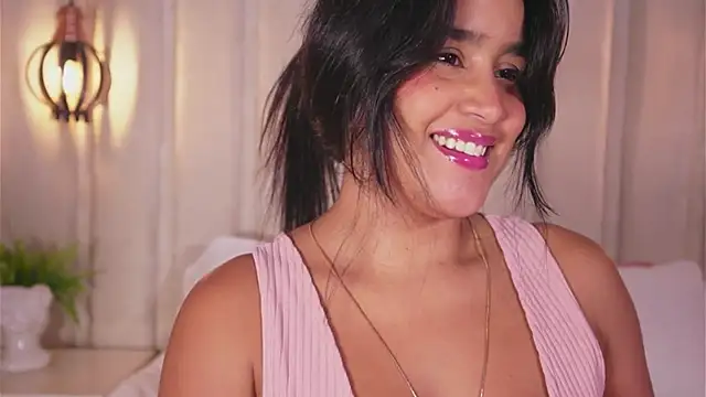 Snapshot of bonniekim_ chatting on September 9, 3:39 am bonniekim online show from September 9, 3:39 am