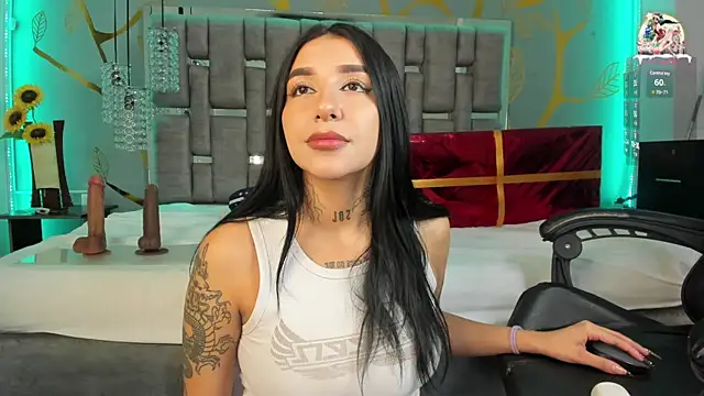 Snapshot of Leiaa_ chatting on December 27, 5:31 am Leiaa online show from December 27, 5:31 am