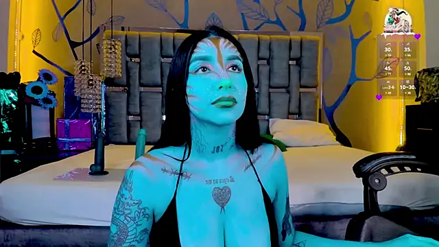 Snapshot of Leiaa_ chatting on December 28, 4:19 am Leiaa online show from December 28, 4:19 am