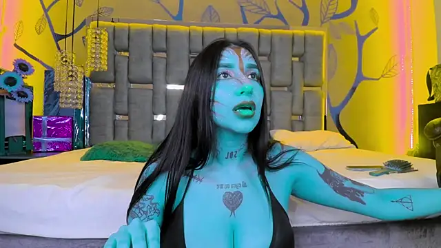 Snapshot of Leiaa_ chatting on December 28, 10:25 am Leiaa online show from December 28, 10:25 am