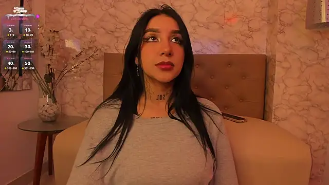 Snapshot of Leiaa_ chatting on December 30, 12:22 am Leiaa online show from December 30, 12:22 am