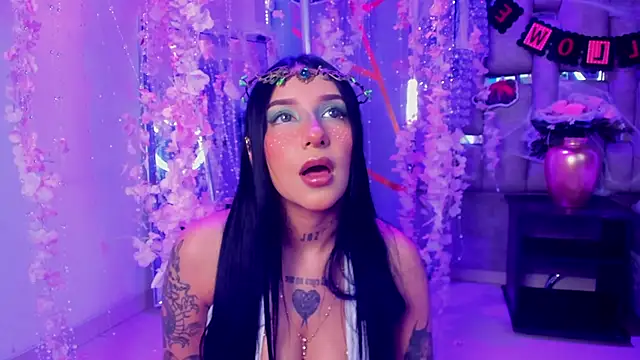 Snapshot of Leiaa_ chatting on October 26, 5:57 am Leiaa online show from October 26, 5:57 am