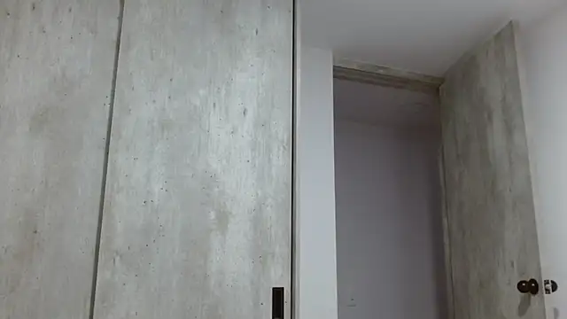 Snapshot of scarleth_xue chatting on January 9, 9:05 pm scarleth xue online show from January 9, 9:05 pm