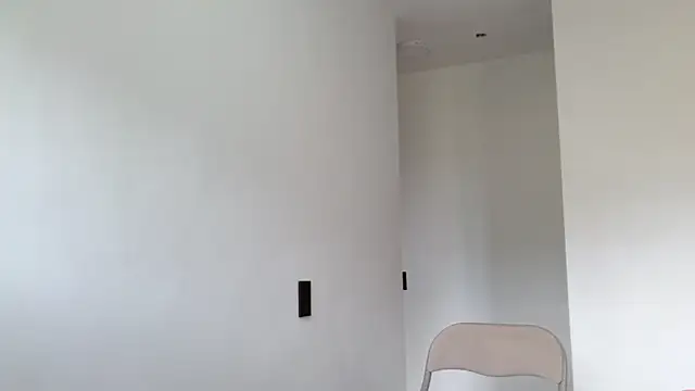 Snapshot of scarleth_xue chatting on February 27, 6:31 pm scarleth xue online show from February 27, 6:31 pm