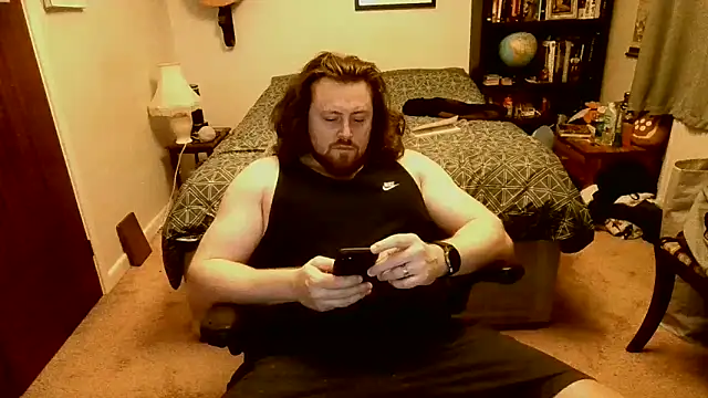 Snapshot of Hairy_Guy30 chatting on March 23, 4:05 am Hairy Guy30 online show from March 23, 4:05 am