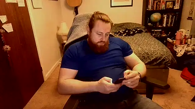 Snapshot of Hairy_Guy30 chatting on December 2, 11:34 pm Hairy Guy30 online show from December 2, 11:34 pm