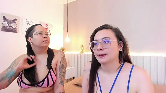 Snapshot of naughtylesbians__ chatting on March 17, 3:14 am naughtylesbians online show from March 17, 3:14 am