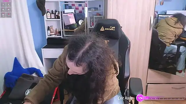 Snapshot of MemiKouki chatting on December 28, 7:22 pm MemiKouki online show from December 28, 7:22 pm