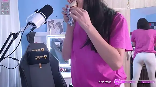 Snapshot of MemiKouki chatting on January 1, 7:10 pm MemiKouki online show from January 1, 7:10 pm