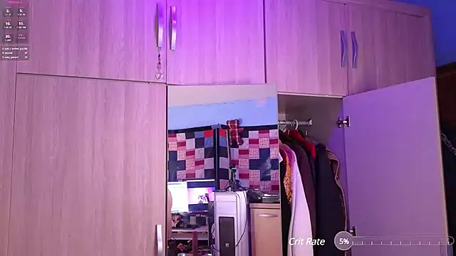 Snapshot of MemiKouki chatting on February 6, 7:51 pm MemiKouki online show from February 6, 7:51 pm