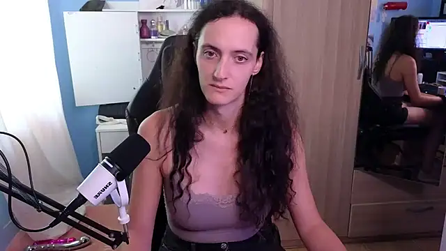 Snapshot of MemiKouki chatting on September 22, 4:09 pm MemiKouki online show from September 22, 4:09 pm