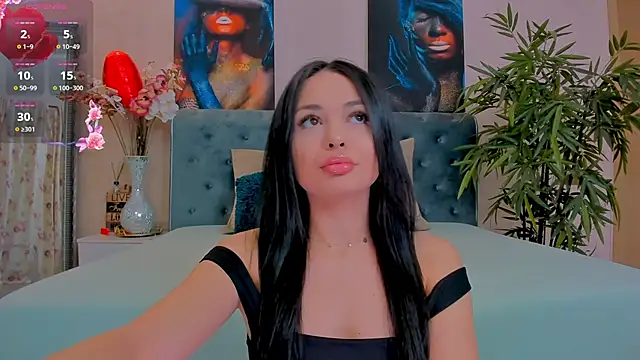 MichelleReys online show from March 17, 7:58 pm