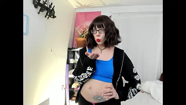 SaraDesirexo online show from February 6, 2:00 am