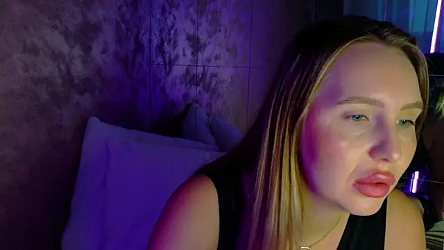 Snapshot of lexy_a chatting on November 7, 5:18 am lexy a online show from November 7, 5:18 am