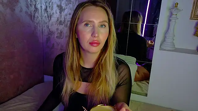 Snapshot of lexy_a chatting on November 18, 5:23 am lexy a online show from November 18, 5:23 am