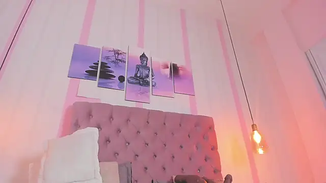 Snapshot of Sophia_turneer chatting on February 5, 8:32 am Sophia turneer online show from February 5, 8:32 am