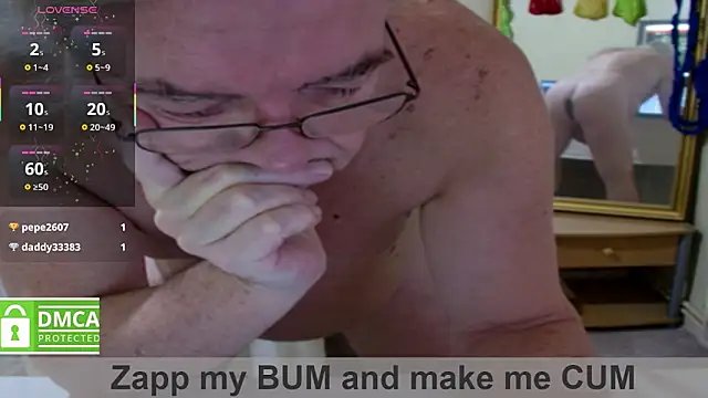 Snapshot of john_little_one1 chatting on November 3, 11:15 pm john little one1 online show from November 3, 11:15 pm