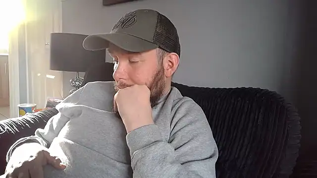 Snapshot of Chubbydan chatting on December 4, 12:25 pm Chubbydan online show from December 4, 12:25 pm