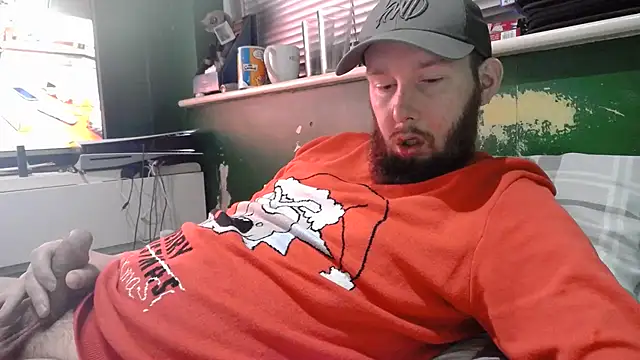 Snapshot of Chubbydan chatting on December 13, 8:04 pm Chubbydan online show from December 13, 8:04 pm