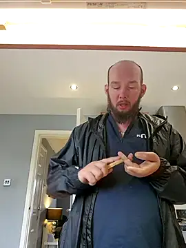 Snapshot of Chubbydan chatting on October 6, 10:45 am Chubbydan online show from October 6, 10:45 am