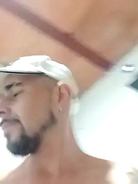 Snapshot of fire_menxxx001 chatting on January 13, 3:15 pm fire menxxx001 online show from January 13, 3:15 pm