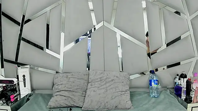 Catherinee69 x online show from February 12, 4:12 am