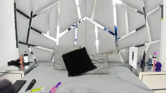 Catherinee69 x online show from March 10, 8:26 am