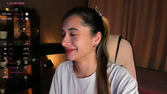 Snapshot of DarlaLike chatting on November 4, 3:49 am DarlaLike online show from November 4, 3:49 am