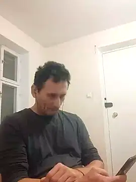 Snapshot of Viause_Kentauelle chatting on February 9, 6:37 pm Viause Kentauelle online show from February 9, 6:37 pm