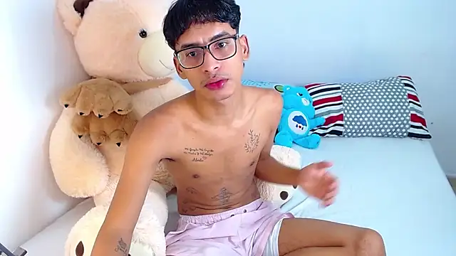 Snapshot of allens_joe chatting on December 5, 3:37 am allens joe online show from December 5, 3:37 am