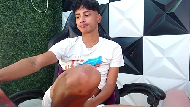 Snapshot of allens_joe chatting on March 6, 5:33 pm allens joe online show from March 6, 5:33 pm