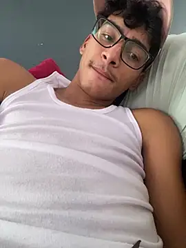 Snapshot of allens_joe chatting on March 13, 6:34 pm allens joe online show from March 13, 6:34 pm