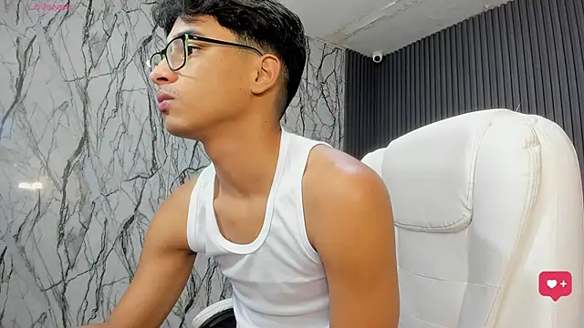 Snapshot of allens_joe chatting on September 24, 2:48 am allens joe online show from September 24, 2:48 am