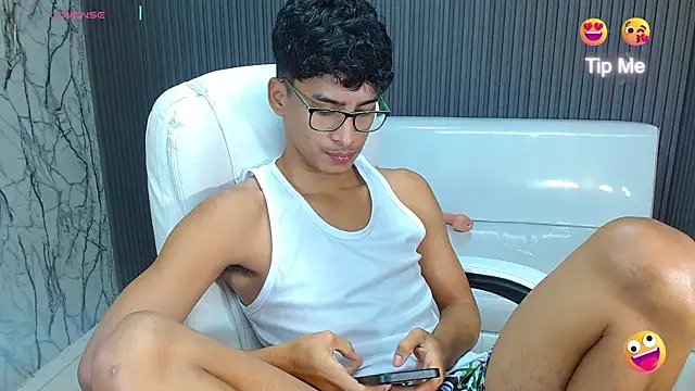 Snapshot of allens_joe chatting on November 1, 2:02 am allens joe online show from November 1, 2:02 am