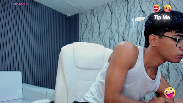 Snapshot of allens_joe chatting on November 9, 7:45 pm allens joe online show from November 9, 7:45 pm