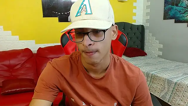 Snapshot of allens_joe chatting on November 30, 2:21 pm allens joe online show from November 30, 2:21 pm