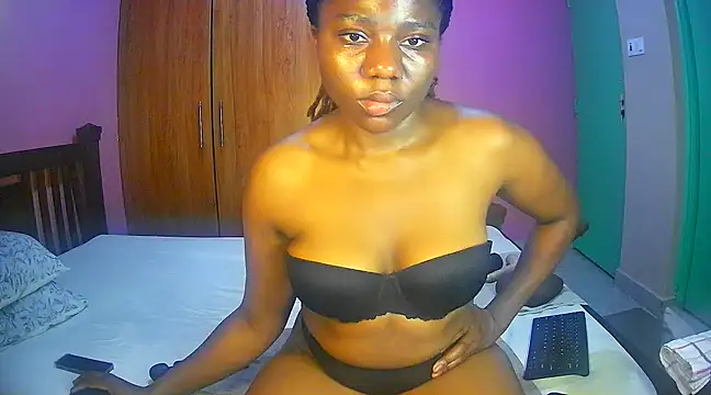 Snapshot of shumi45 chatting on February 22, 3:34 am shumi45 online show from February 22, 3:34 am