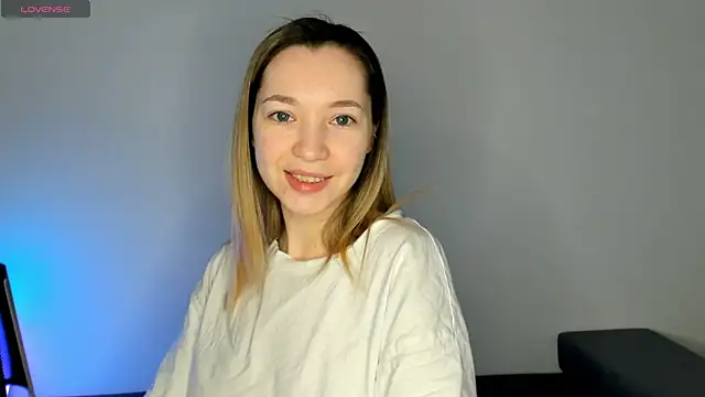 MiaThaine online show from February 13, 1:19 am