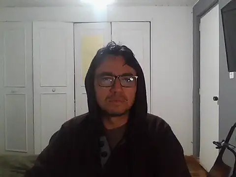 Snapshot of Diptongo chatting on November 23, 4:23 am Diptongo online show from November 23, 4:23 am