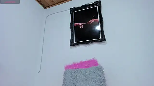 Snapshot of liz_25b chatting on November 6, 3:18 am liz 25b online show from November 6, 3:18 am