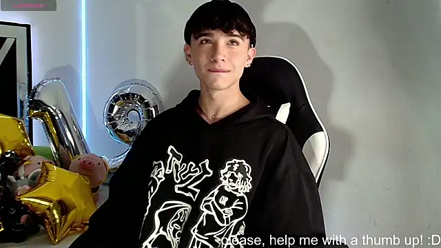 Niico Cruz online show from December 11, 3:45 am