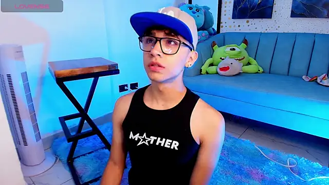 Niico Cruz online show from March 3, 9:55 am