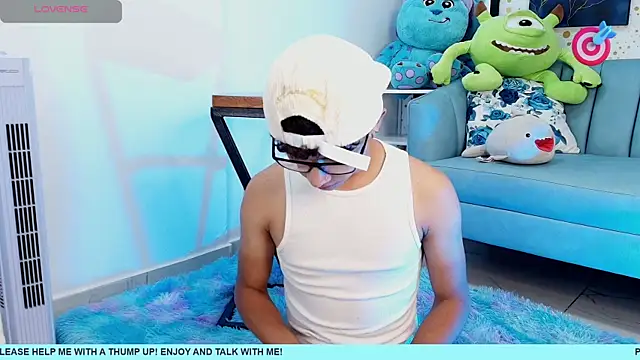 Niico Cruz online show from March 6, 5:11 pm