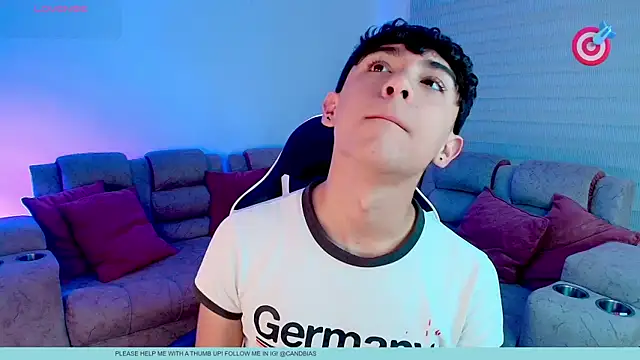 Niico Cruz online show from January 13, 10:15 pm