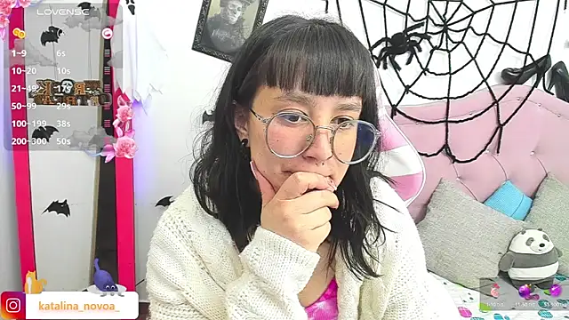 Katalina novoa online show from October 16, 2:12 am