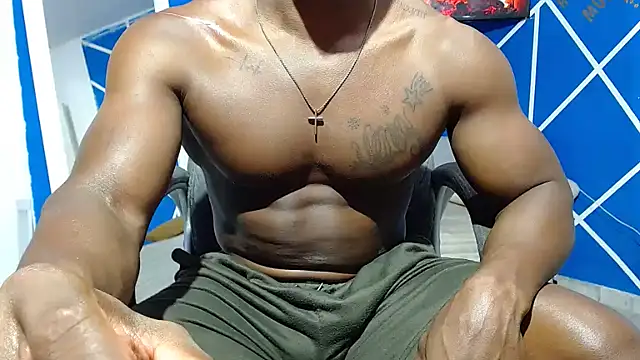 Snapshot of alexander_megan chatting on November 27, 11:23 am alexander megan online show from November 27, 11:23 am