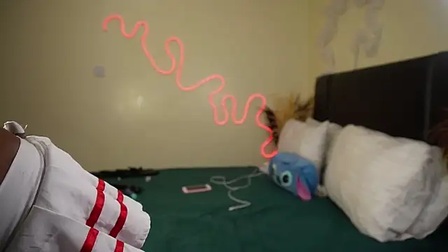  Watuluv  online show from January 31, 8:43 am