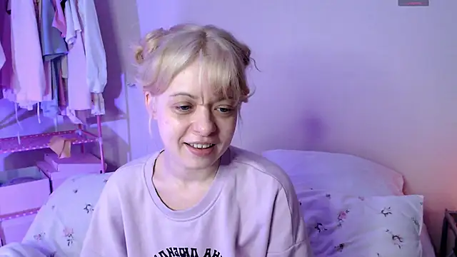 KatieMelone online show from February 13, 9:55 pm