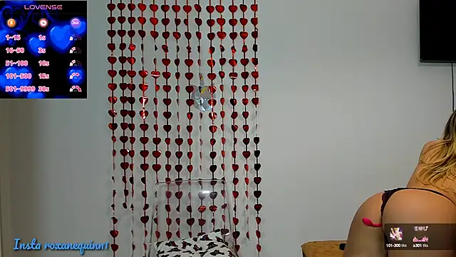 Snapshot of roxannequin66 chatting on February 12, 7:35 pm roxannequin66 online show from February 12, 7:35 pm