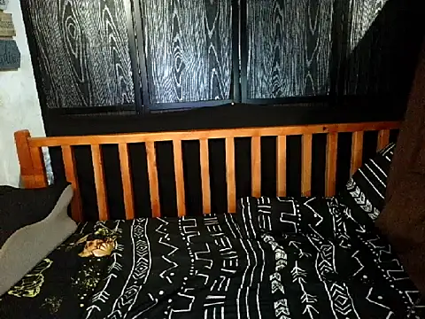 xcathyx online show from April 12, 10:53 am